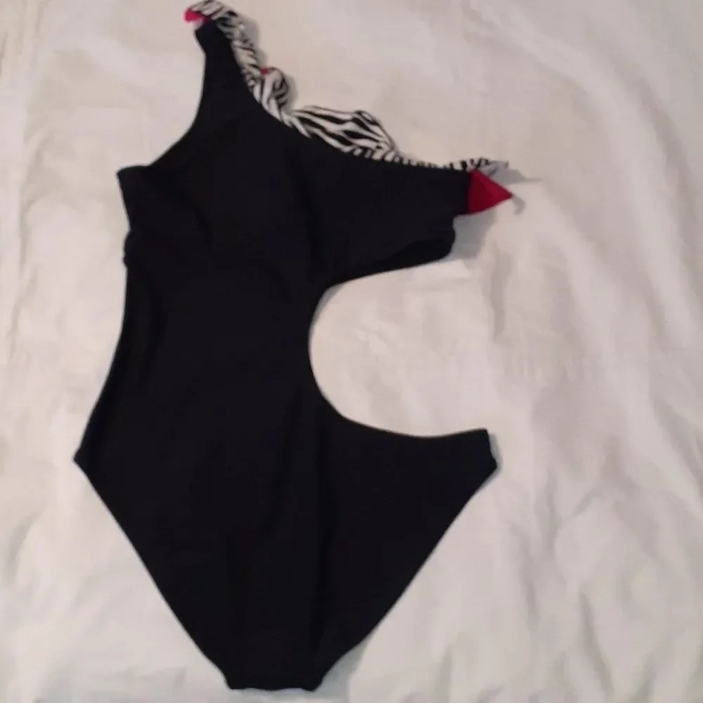Capri Swim Monokini One Shoulder Cutout Swimsuit‎